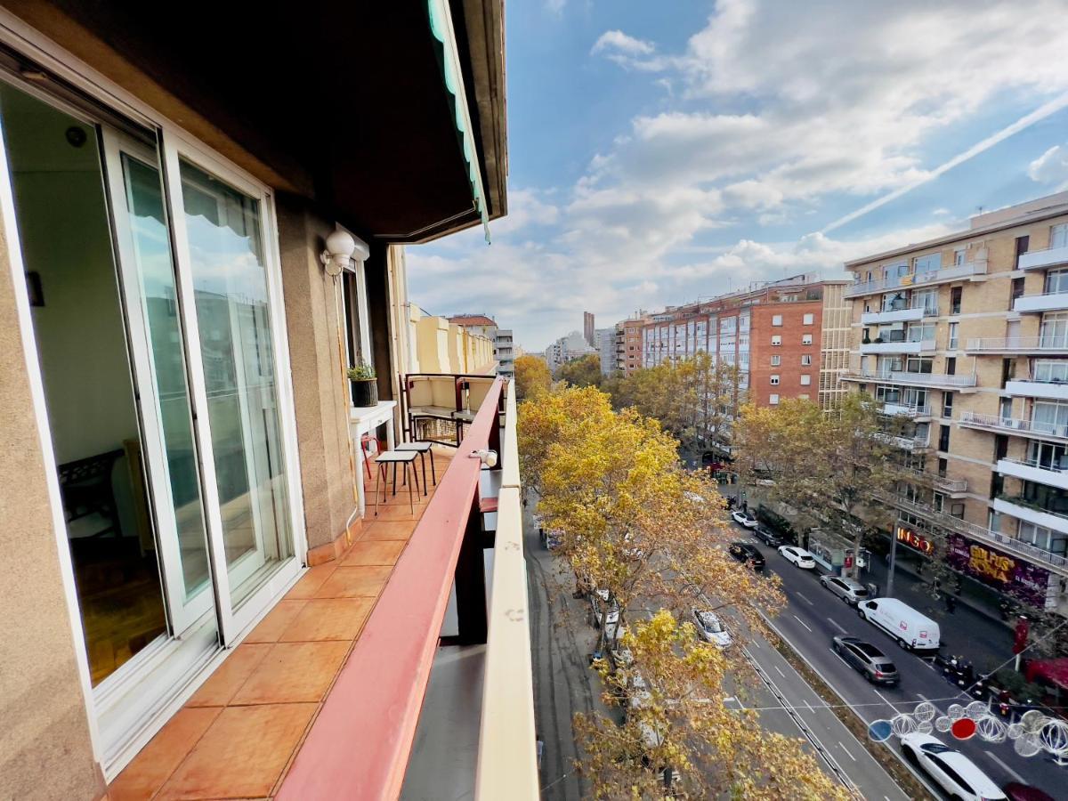 Your Second Home In Barcelona With Private Room And Private Bathroom Close To Montjuic, Pl Espana, La Rambla, Ferry Port Esterno foto